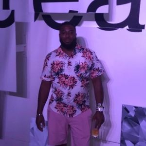 Meet your Posher, Raymond